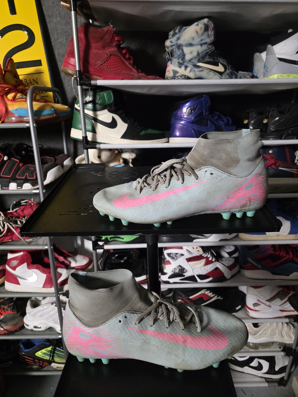 🔥 Nike Men Size 11 Mercurial Superfly Cleats in Light Grey with Pink Swoosh